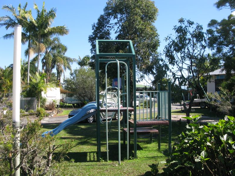 Sunrise Caravan Park - Broadwater: Playground for children.