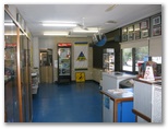 Broken Hill City Caravan Park - Broken Hill: Interior of reception showing shop