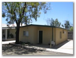 Lake View Broken Hill Caravan Park - Broken Hill: Cottage accommodation, ideal for families, couples and singles