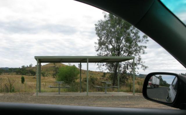 Spire View Rest Area - Bugaldie: Undercover picnic tables to shield you from the sun and rain. 