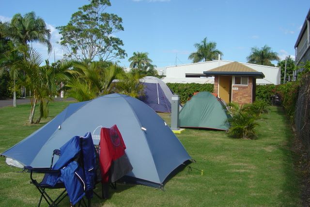 Bundaberg East Cabin & Tourist Park - Bundaberg: Area for tents and camping