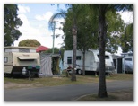 Finemore Holiday Park - Bundaberg: Powered sites for caravans
