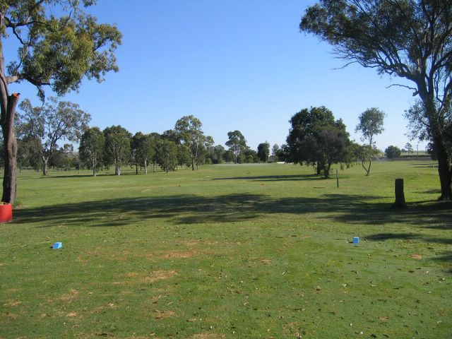 Bundaberg Golf Club - Bundaberg: Fairway view Hole 4