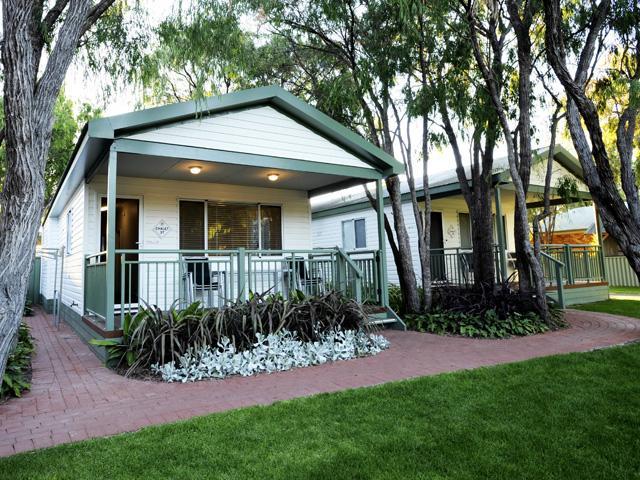 Mandalay Holiday Resort - Busselton: New Mandalay 2 bedroom cabins with accommodation for 5 people