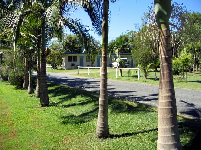 Belongil Fields Caravan Park - Byron Bay: Motel-style accommodation