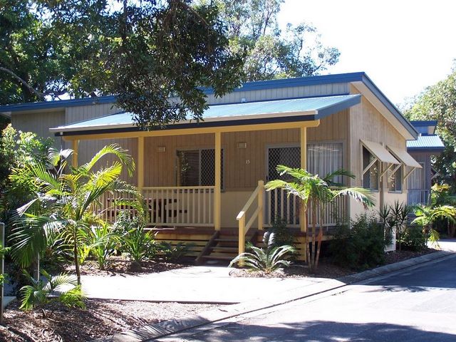 Clarkes Beach Holiday Park - Byron Bay: Cottage accommodation, ideal for families, couples and singles