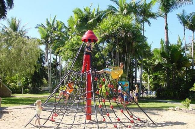 BIG4 Cairns Coconut Holiday Resort - Woree Cairns: Playground for children.