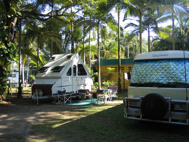 Cairns Villa & Leisure Park - Cairns: Powered sites for caravans