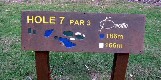 Pacific Golf Course - Carindale Brisbane: Pacific Golf Course Carindale, Brisbane Hole 7: Par 3, 186 metres.