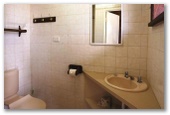 Perth Vineyards Holiday Park - Caversham: Bathroom