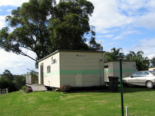 Williams River Caravan Park - Clarence Town: Cottage accommodation ideal for families, couples and singles