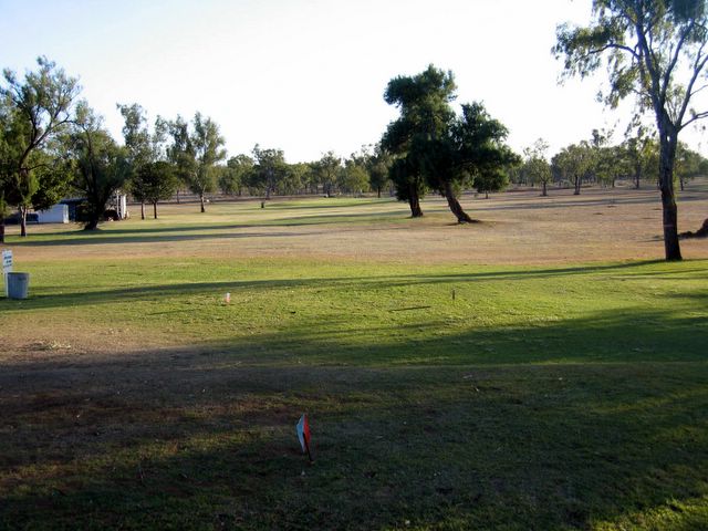 Clermont Golf Course - Clermont: Fairway view Hole 4
