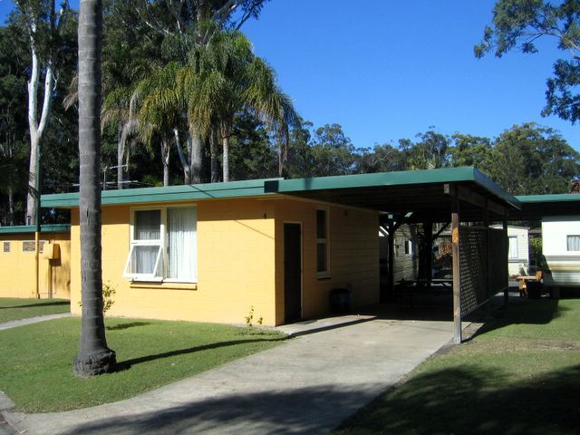 Koala Villas & Caravan Park - Coffs Harbour: Cottage accommodation ideal for families, couples and singles