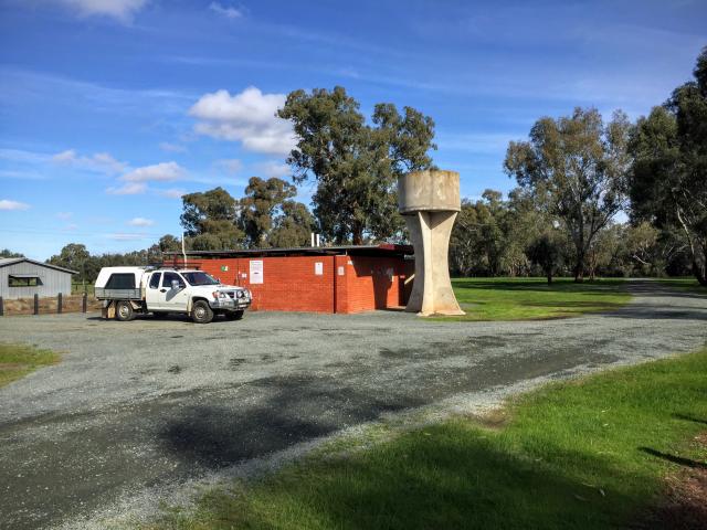 Aysons Reserve Camping Area - Burnewang: Amenities block which is well maintained. There is no drinking water available.