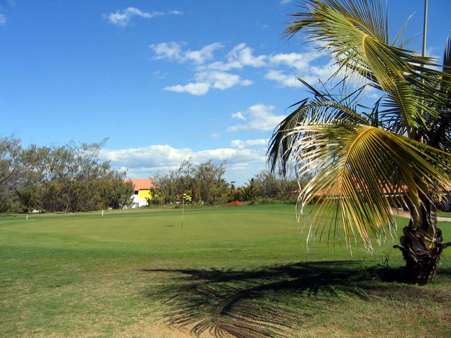Coral Cove Golf Course - Coral Cove: Green on Hole 1