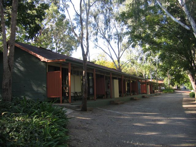 Corowa Caravan Park - Corowa: Motel style accommodation