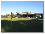 Cowra Golf Club - Cowra: Green on Hole 9