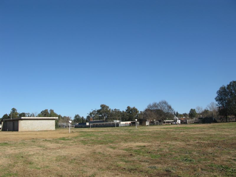 Cowra Showground Caravan Park - Cowra: Special area just west of the main Showground which is set aside for caravans and motorhomes.