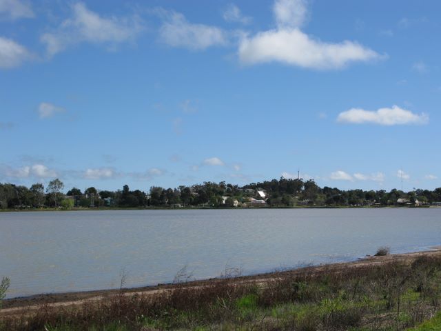 Boort Lakes Caravan Park - Boort Victoria: View of Boort township from Fderation Walkway (large)