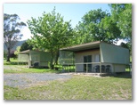 Dartmouth Alpine Caravan Park - Dartmouth: Cottage accommodation, ideal for families, couples and singles