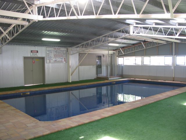 Peninsula Holiday Park - Dromana: Indoor swimming pool.