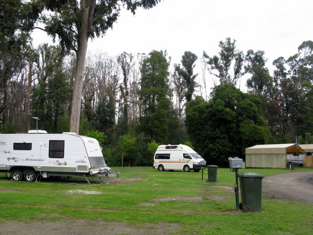Glen Cromie Caravan Park - Drouin West: Powered sites for caravans