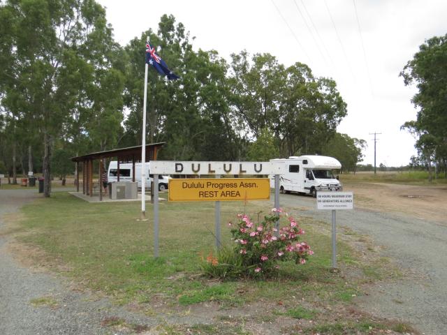 Dululu Rest Area - Dululu: Day area.