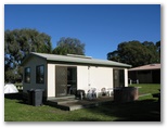 Eagle Point Caravan Park - Eagle Point: Cottage accommodation ideal for families, couples and singles