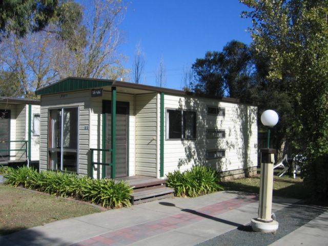Rich River Holiday and Lifestyle Village 2006 - Echuca: Cottage accommodation ideal for families, couples and singles