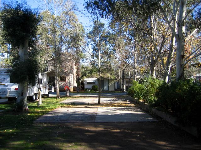 Rich River Holiday and Lifestyle Village 2006 - Echuca: Powered sites for caravans
