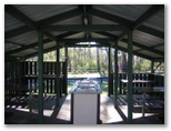 Yarraby Holiday & Tourist Park Resort 2006 - Echuca: Camp kitchen and BBQ area