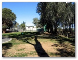 Yarraby Holiday & Tourist Park Resort 2006 - Echuca: Powered sites for caravans or tents