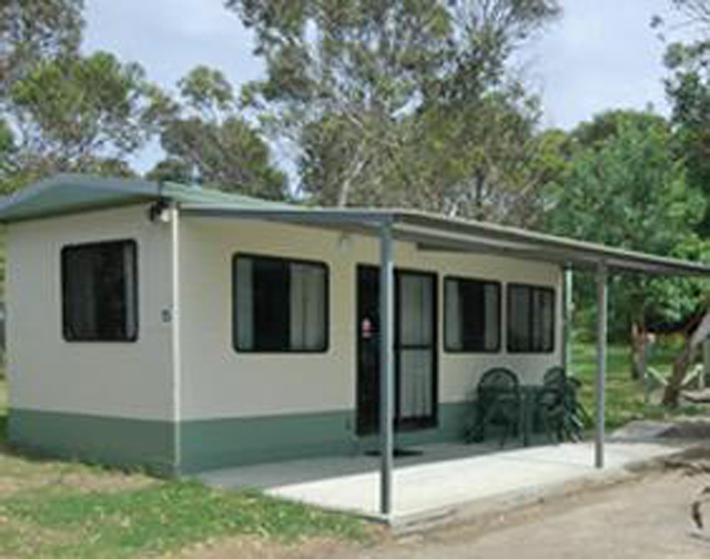 Pine Grove Holiday Park - Esperance: Cottage accommodation, ideal for families, couples and singles