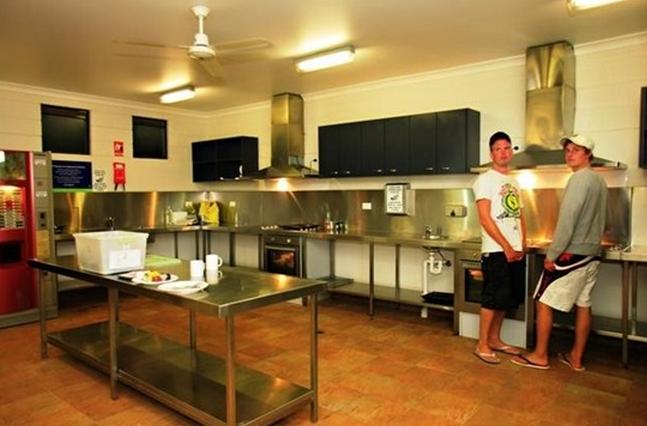 Exmouth Cape Holiday Park - Exmouth: Interior of camp kitchen