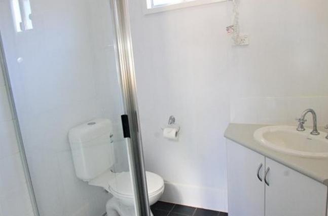 Exmouth Cape Holiday Park - Exmouth: Bathroom