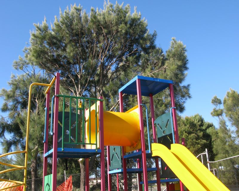 Wollongong Surf Leisure Resort - Fairy Meadow: Playground for children.