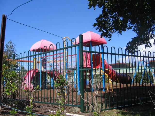 Fingal Holiday Park - Fingal Head: Playground for children.