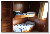 Flinders Island Cabin Park - Flinders Island: Bunk beds in cottage