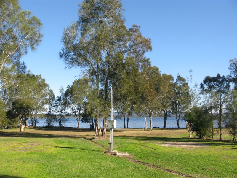 Lakeside Resort Forster - Forster: Powered sites for caravans with water views.