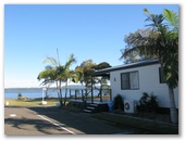 Lakeside Resort Forster - Forster: Cottage accommodation, ideal for families, couples and singles.  Wonderful lake views.