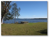 Lakeside Resort Forster - Forster: The park is situated beside Pipers Bay.