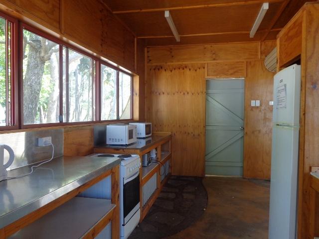 Lani's Holiday Island - Forster: camp kitchen near tent area