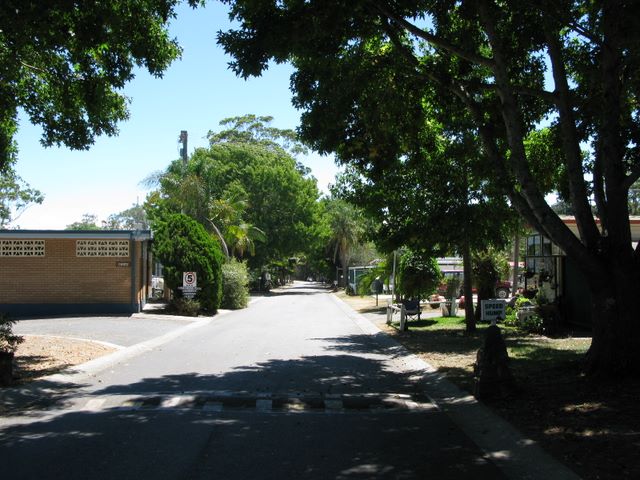 Lani's Holiday Island - Forster: Good paved roads throughout the park