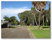 Smugglers Cove Holiday Village - Forster: Good paved roads throughout the park