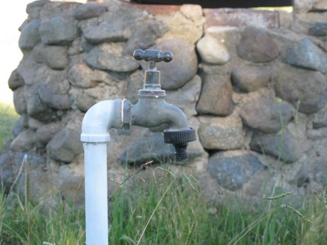 Galong Sports Ground - Galong: Water is available