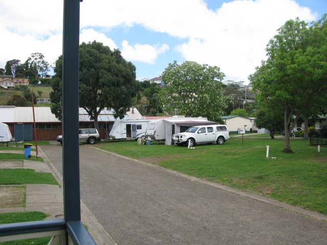 Geelong Riverview Tourist Park - Belmont Geelong: Powered sites for caravans.