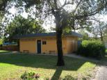 Rest a While Cabin & Van Park - Gilgandra: Amenities block and laundry 