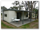 Glenrowan Tourist Park - Glenrowan: Cottage accommodation, ideal for families, couples and singles