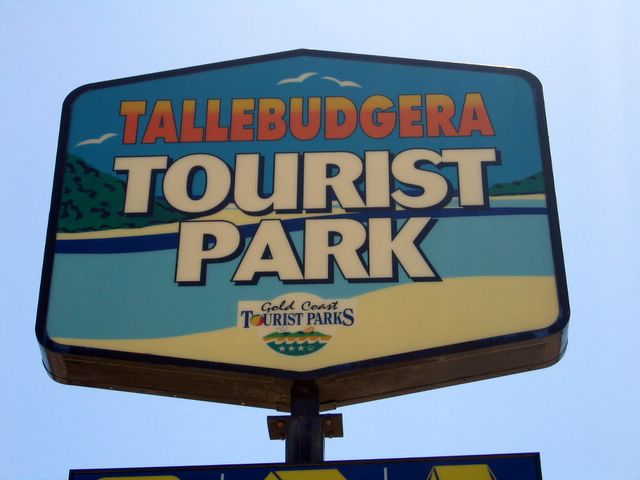 Tallebudgera Creek Tourist Park - Palm Beach: Tallebudgera Tourist Park welcome sign