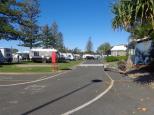 Broadwater Tourist Park - Southport: Nice roomy sites